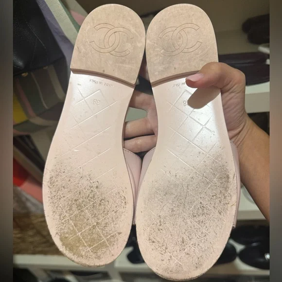 CHANEL Quilted Lambskin CC Turnlock Sandal - Picture 7 of 15